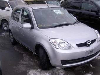 2005 Mazda Demio Images