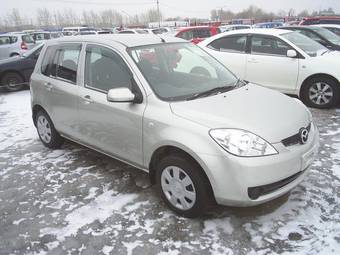 2005 Mazda Demio Photos