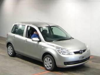 2005 Mazda Demio Photos