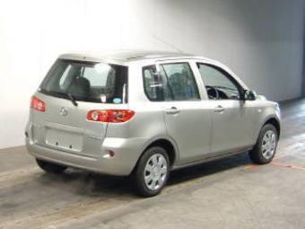 2005 Mazda Demio Pictures