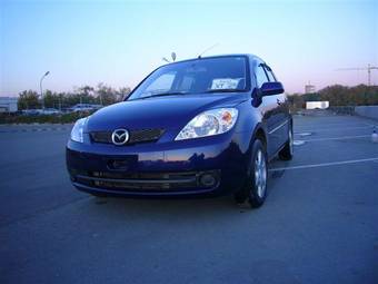 2005 Mazda Demio Pictures