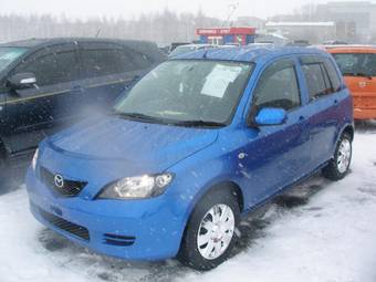 2005 Mazda Demio Pictures