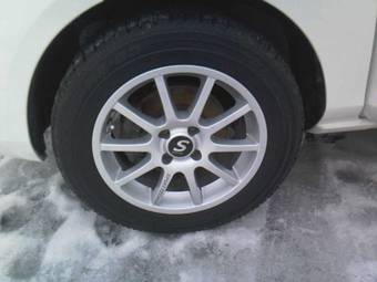 2005 Mazda Demio Images