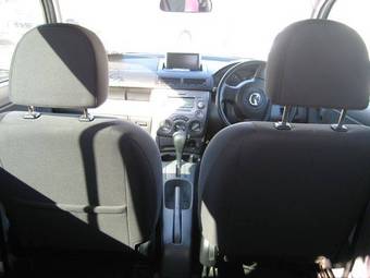 2005 Mazda Demio Photos