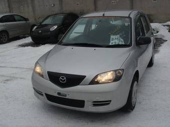 2005 Mazda Demio Pictures