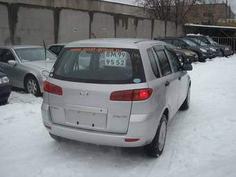 2005 Mazda Demio Pictures