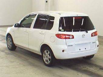 2005 Mazda Demio Pictures