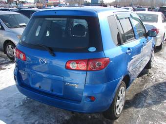 2005 Mazda Demio Photos