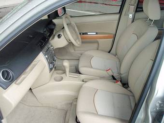 2005 Mazda Demio Pictures