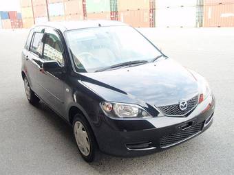 2005 Mazda Demio Pictures