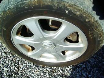 2005 Mazda Demio Photos