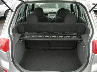 2005 Mazda Demio Images
