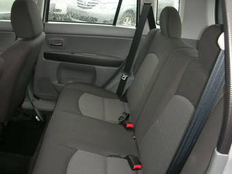2005 Mazda Demio Pics