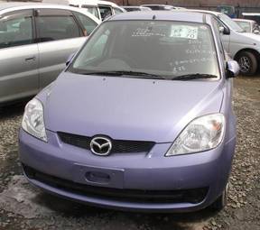 2005 Mazda Demio Pictures