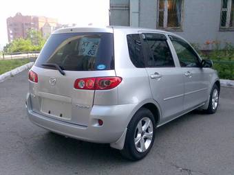 2005 Mazda Demio Photos