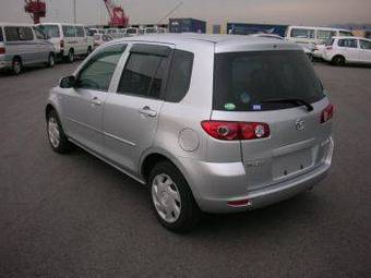 2005 Mazda Demio Pictures