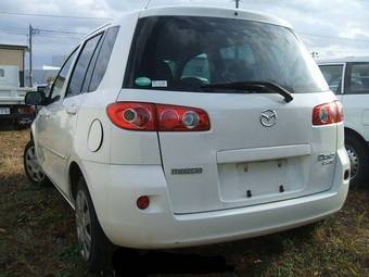 2005 Mazda Demio Pictures