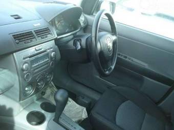 2005 Mazda Demio Photos