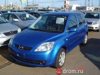 2005 Mazda Demio Photos