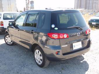 2005 Mazda Demio Photos