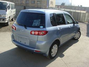 2005 Mazda Demio Photos