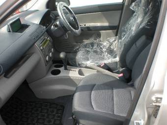 2005 Mazda Demio Pics