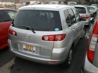 2005 Mazda Demio Photos