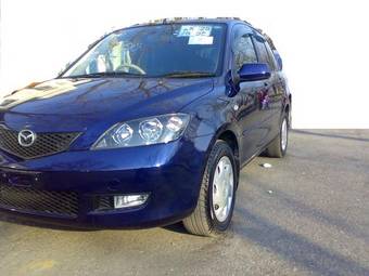 2005 Mazda Demio Photos