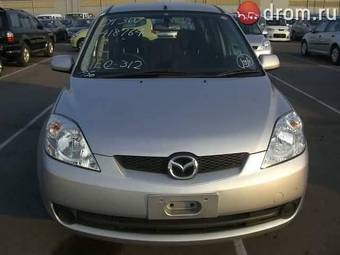 2005 Mazda Demio Photos