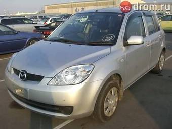 2005 Mazda Demio Pictures