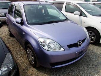 2005 Mazda Demio Photos