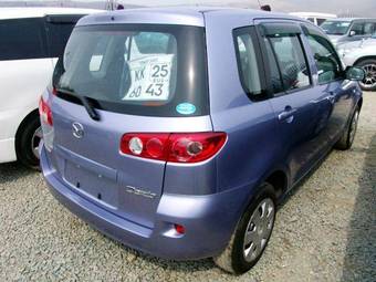 2005 Mazda Demio Photos