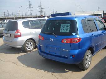 2005 Mazda Demio Pics