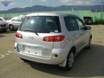 2005 Mazda Demio Photos