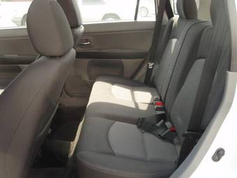 2005 Mazda Demio Photos