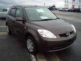 2005 Mazda Demio Pics