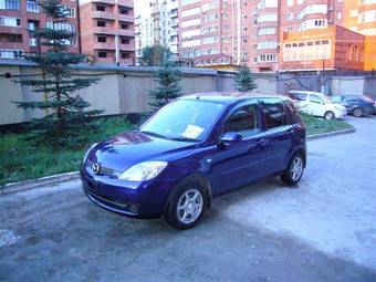 2005 Mazda Demio Pictures