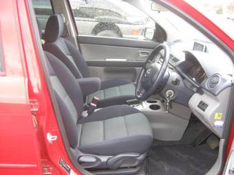 2005 Mazda Demio Photos