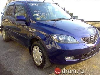 2005 Mazda Demio Pictures