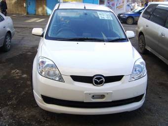 2005 Mazda Demio Pictures