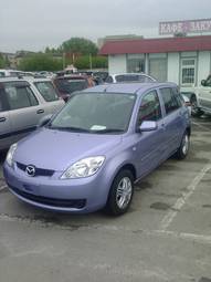 2005 Mazda Demio Photos