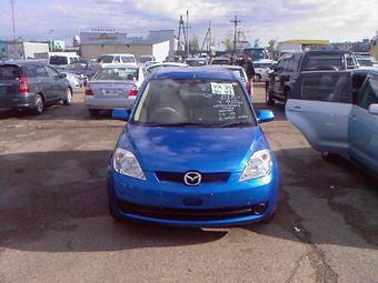 2005 Mazda Demio Photos