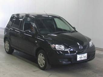 2005 Mazda Demio Photos