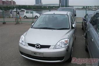 2005 Mazda Demio Pics