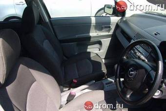 2005 Mazda Demio Photos