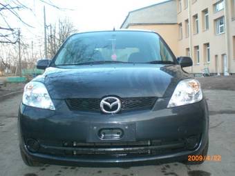2005 Mazda Demio Pictures