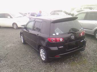2005 Mazda Demio Photos