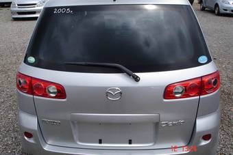 2005 Mazda Demio Photos