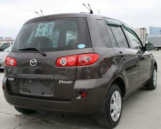 2005 Mazda Demio Photos