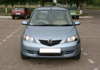 2005 Mazda Demio Photos